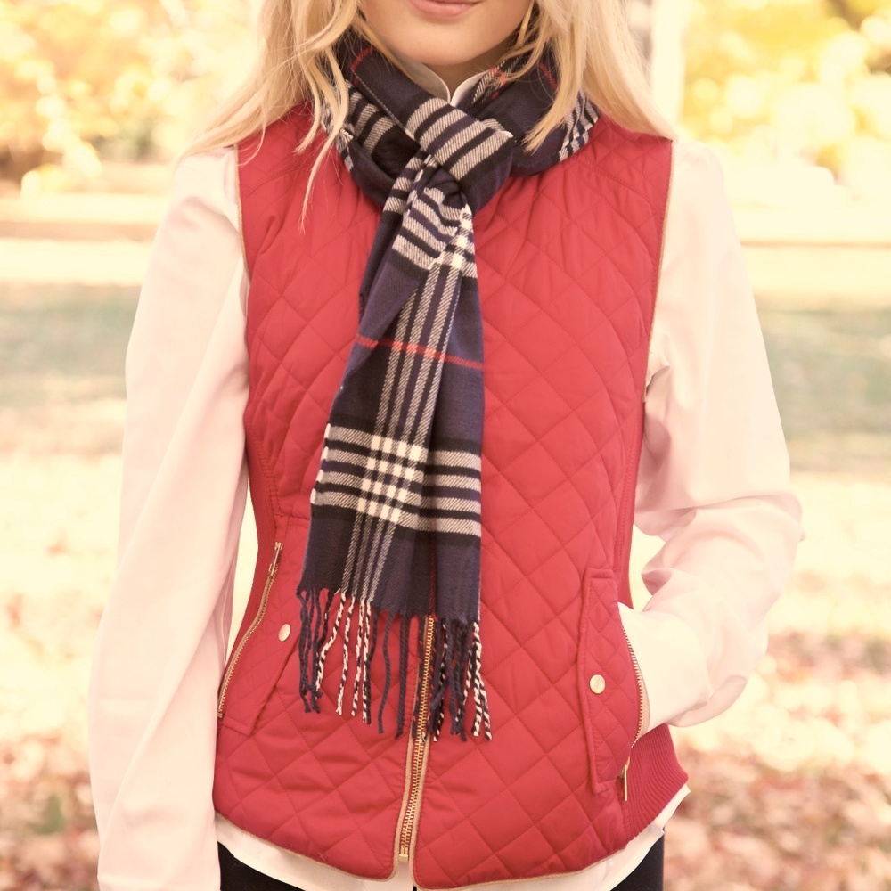 **NWOT** . Navy Plaid Scarf